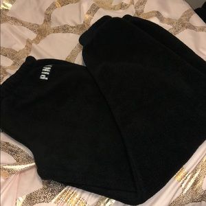 VS PINK ALL OVER FLEECE BLACK SWEATPANTS